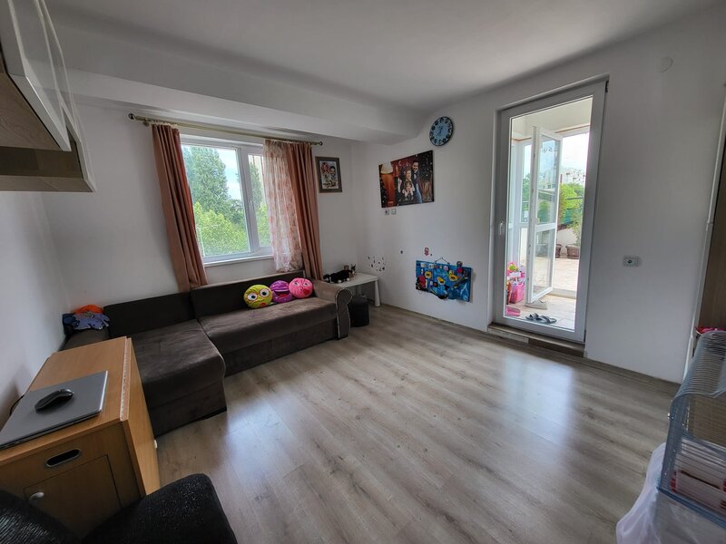 Particular doresc sa cumpar garsoniera sau 2 camere.